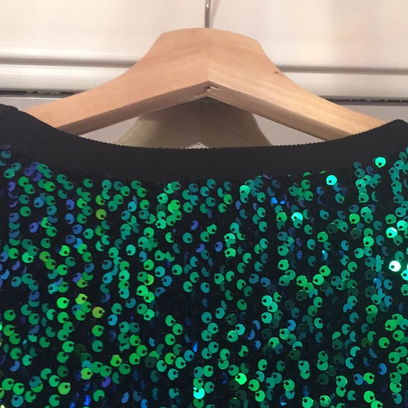 Sequined Pullover - Picture 5 of 5